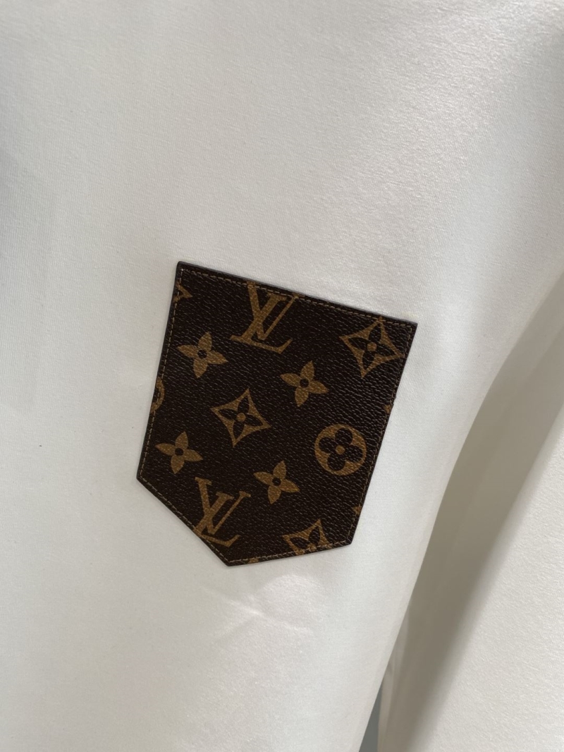 l0vis Vvtt0n t-shirt